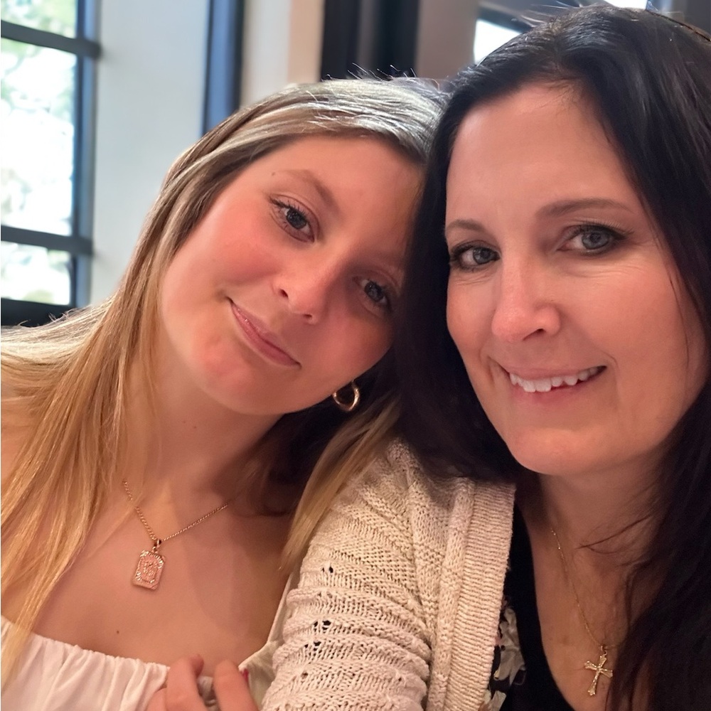 Welcome to my closet! 🤗🙏🏼💖✨🦋